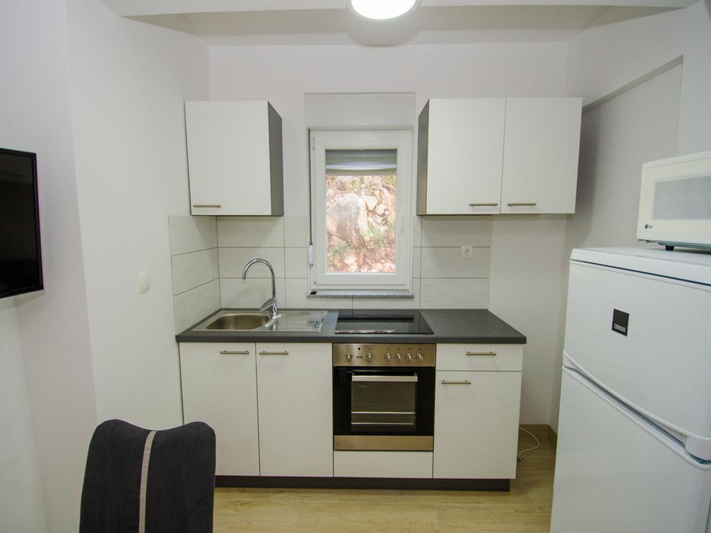 Apartments Vesela Janjina ภายนอก รูปภาพ